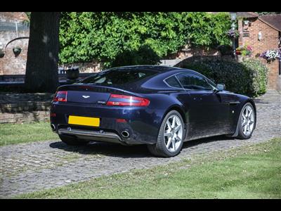 Aston Martin+Vantage